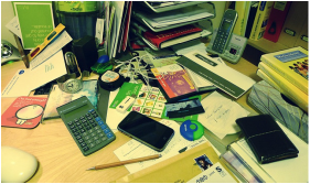 Mind Clutter from a Disorganized Desk